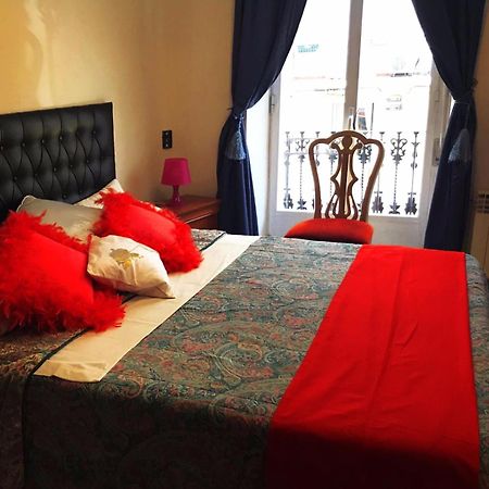 Callao - Apartaments The Palmer House Мадрид Екстериор снимка