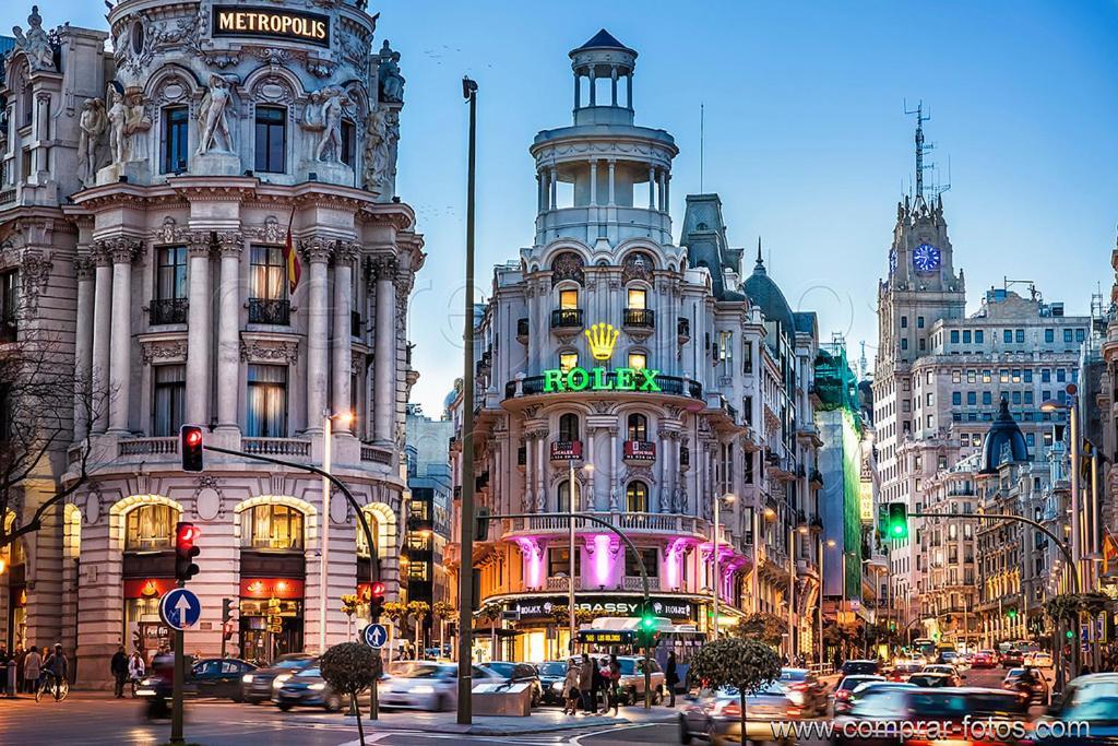 Callao - Apartaments The Palmer House Мадрид Екстериор снимка