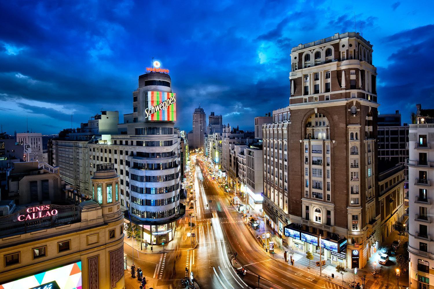 Callao - Apartaments The Palmer House Мадрид Екстериор снимка