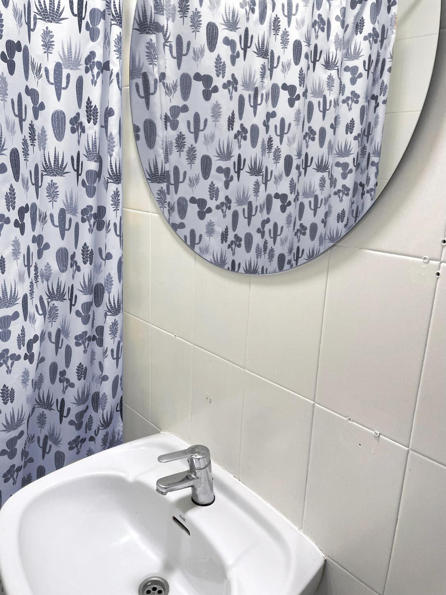 Callao - Apartaments The Palmer House Мадрид Екстериор снимка
